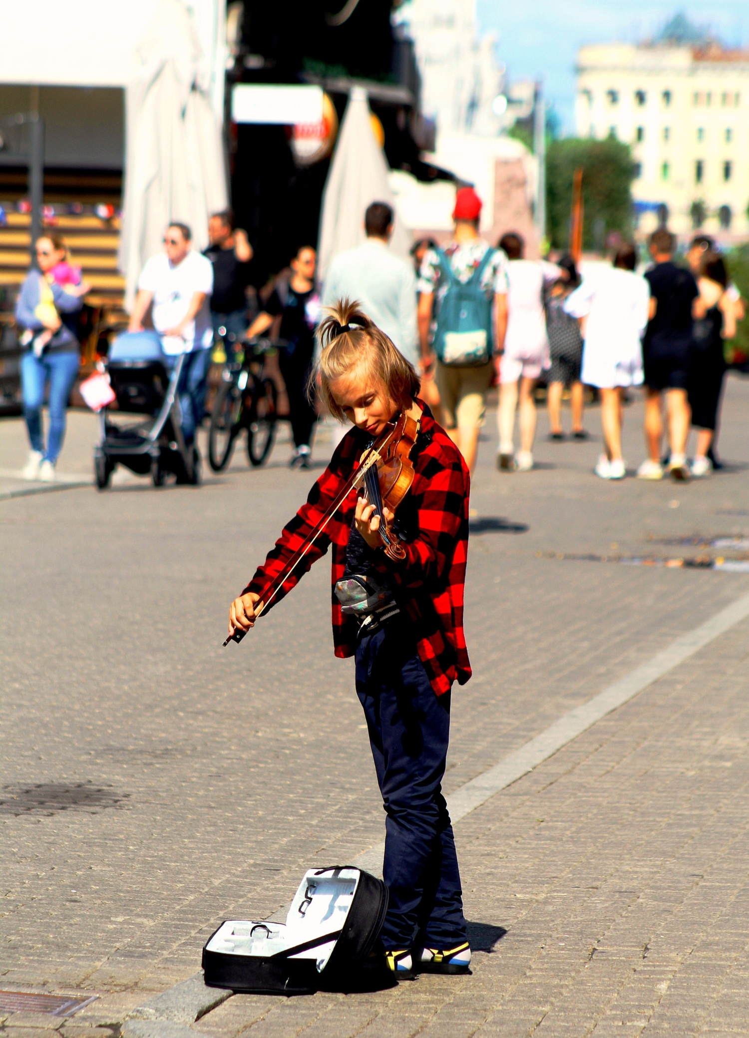 Рубашка в клетку.