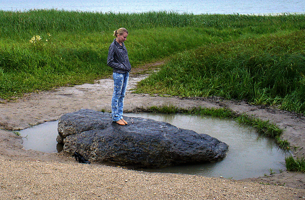 Синь камень - загадай...