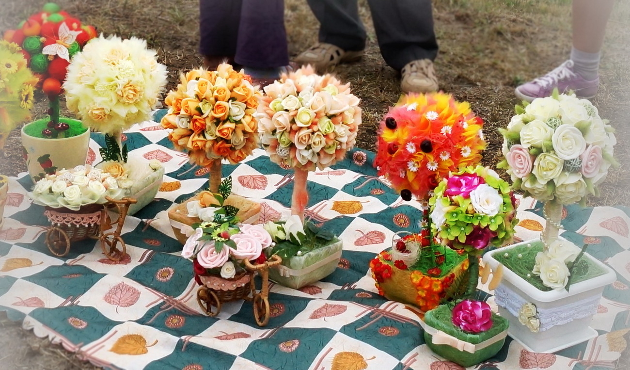 Клубок из разных роз...