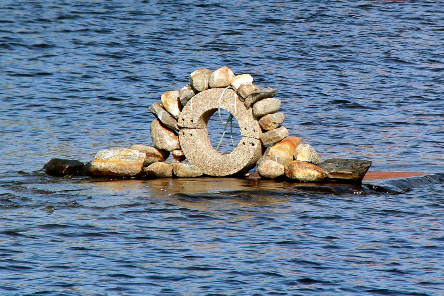 Кольцо в оправе