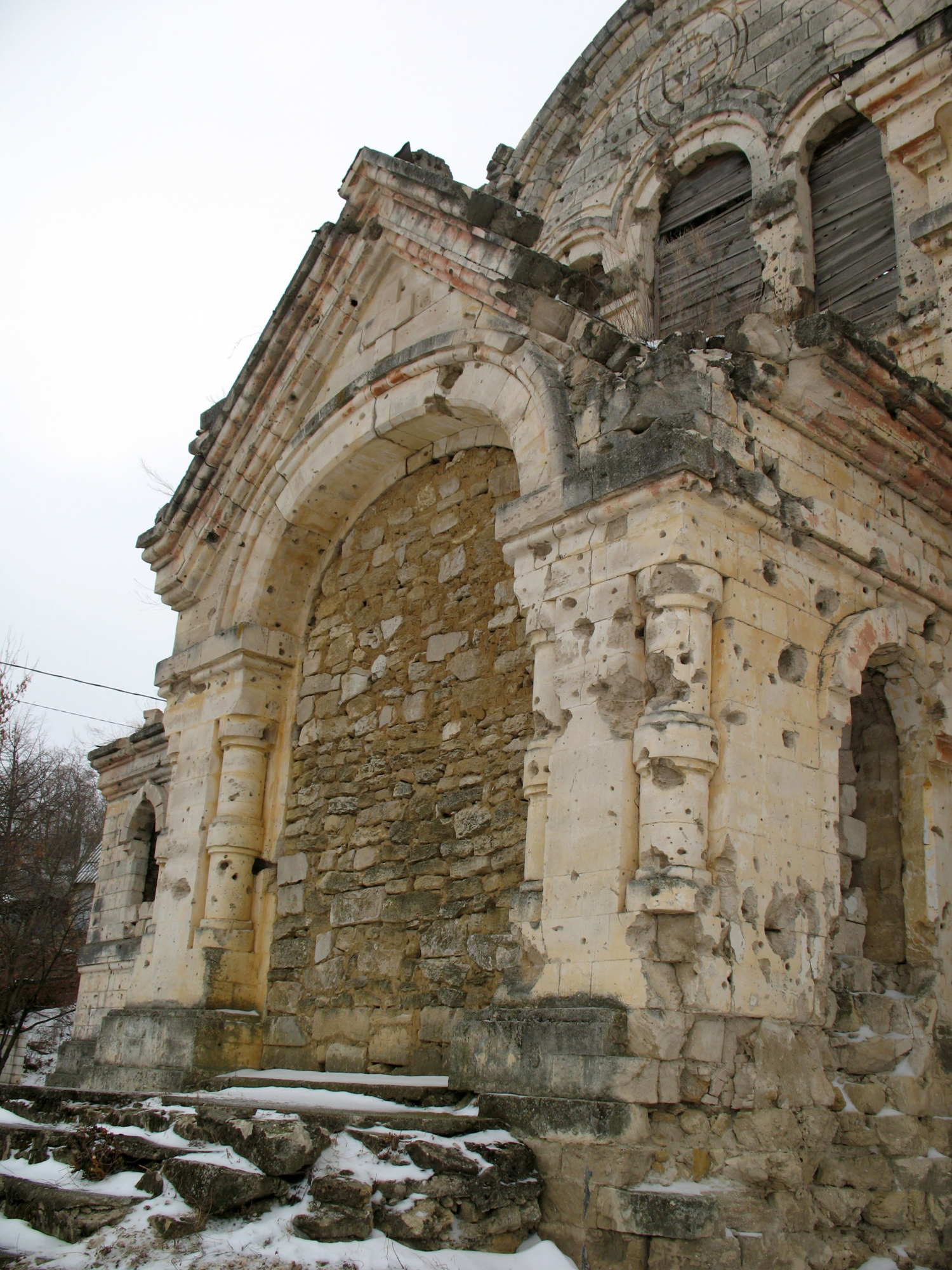 Дырки от пуль