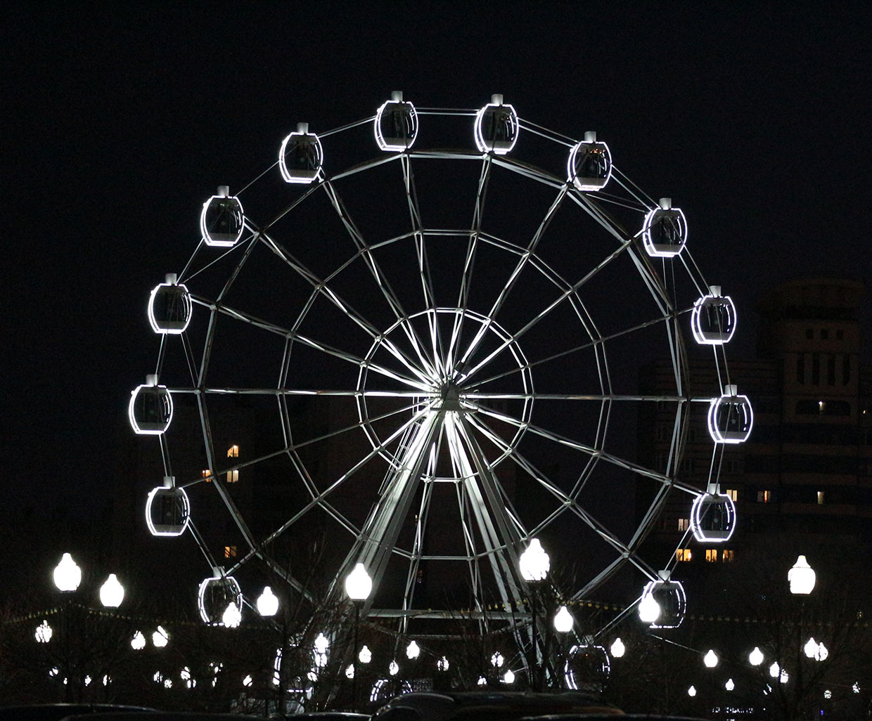 Призрачный аттракцион.