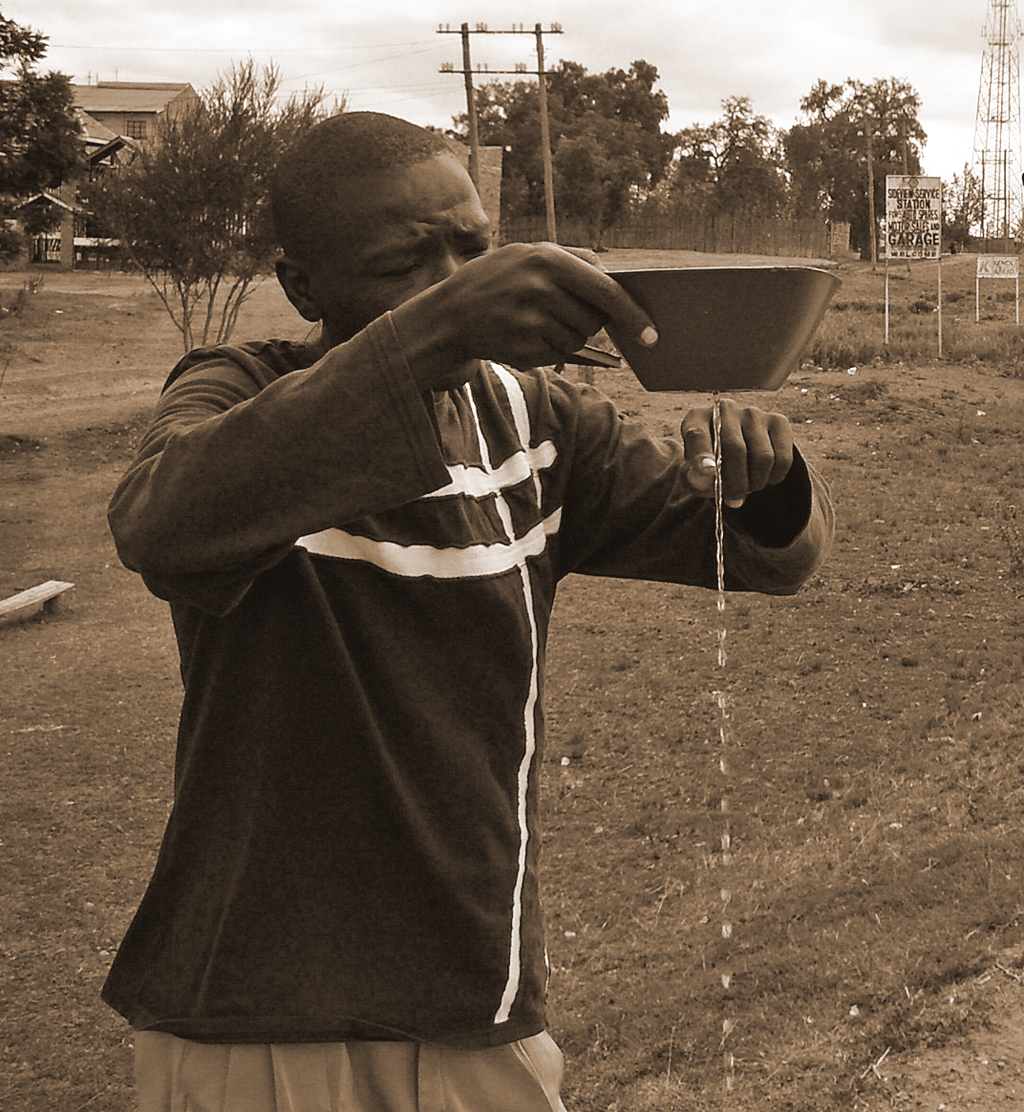 Она же дырявая