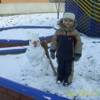 первый снег-первый снеговик