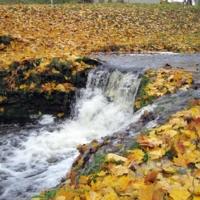 Осенний водопадик