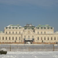 Засніжений замок Бельведер