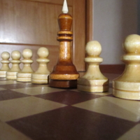 В шахматном порядке