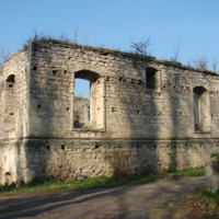 Руины синагоги