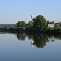 В тиши речной