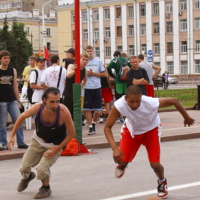 Кто вперед,того и тапки