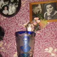 Уголок в комнате бабушки и деда