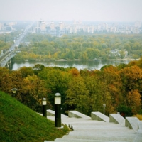 А в Киеве осень...