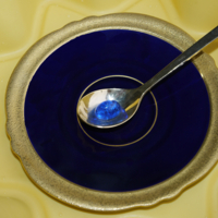 На блюдечке с каёмочкой