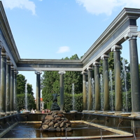 колонны фонтана