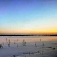 Рассвет в зимнем поле