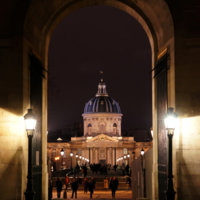 Ночь в Париже