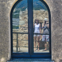 Окна Каталонии.