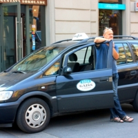 Кто заказывал такси на Дубровку?