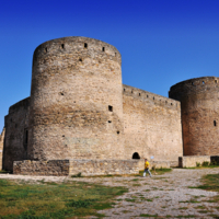 Человек и башня