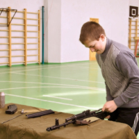 С автоматом - автоматом