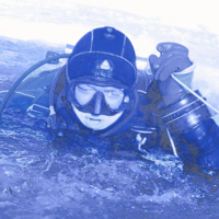 Ice diver