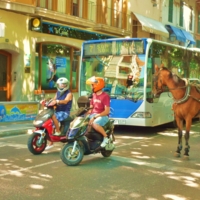 На старте. У светофора....