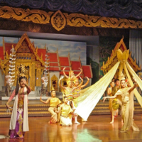 Национальный тайский танец.