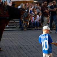 Мальчик, дай водички ...