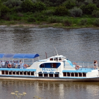 Речной кораблик