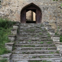 Двери древнего храма