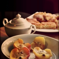 Печёных яблок аромат