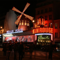 Moulin Rouge.