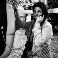 Позвоню ему сама