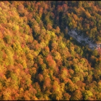 Осенний склон горы Ахун