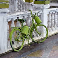 Давно уж тут припарковался