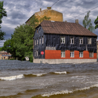 Вода все прибывала