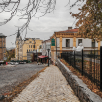 Булгакова уже не встретить здесь