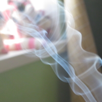 Дым ароматической палочки