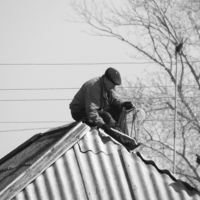 крыша требует ремонта