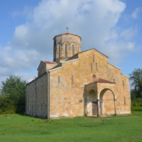 Храм в селе Моква, Абхазия.