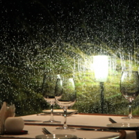 Столик у окна