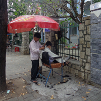 Под зонтом:)