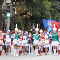 По главной улице с оркестром