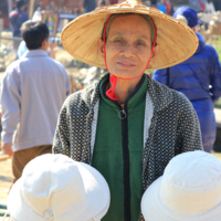 Купите шляпку...