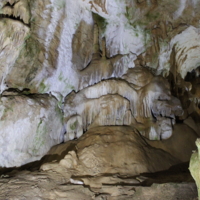 Мраморная пещера , Крым .