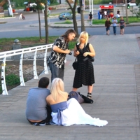 Ещё по кадру?