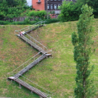 150 ступенек.