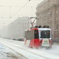 По Московскому проспекту.