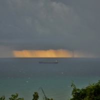 Тонкой линией рисуя хаос