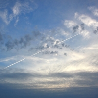 Прошивая облака